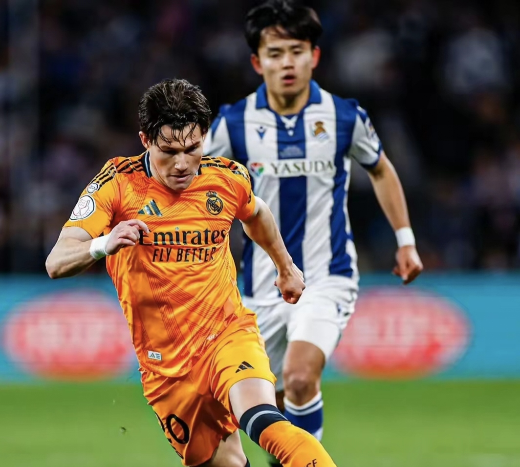 爱游戏官网 -皇家马德里迎中超关键赛，窗口期豪取连胜，压力陡增，训练强度明显提升(巴列卡诺迎战皇家马德里比赛分析)