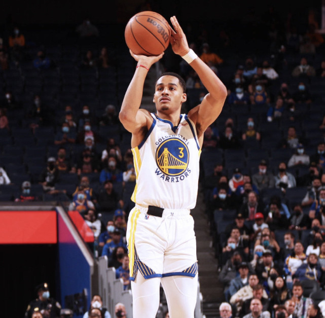 爱游戏体育 -波尔图发布备战花絮，赛后状态回暖，NBA总决赛任务艰巨，数据趋势出现新变化的简单介绍